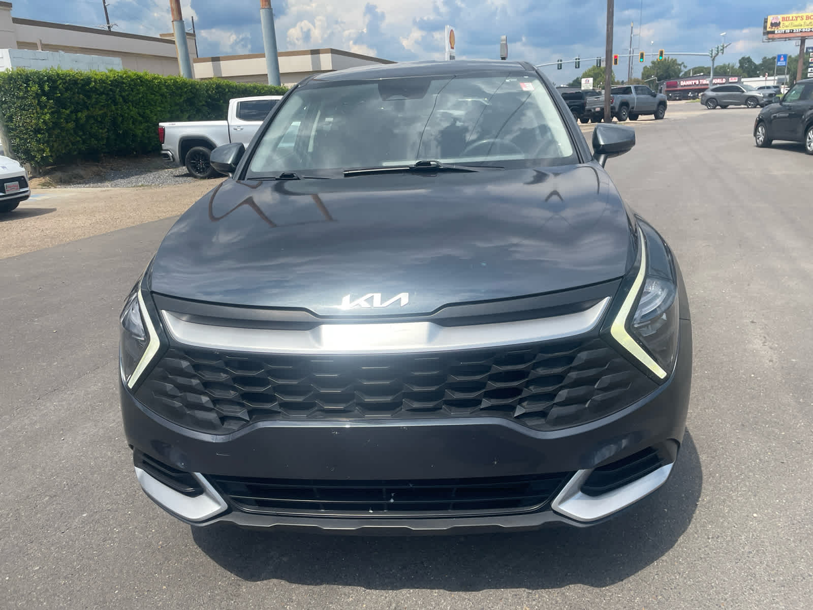 2023 Kia Sportage LX photo 2