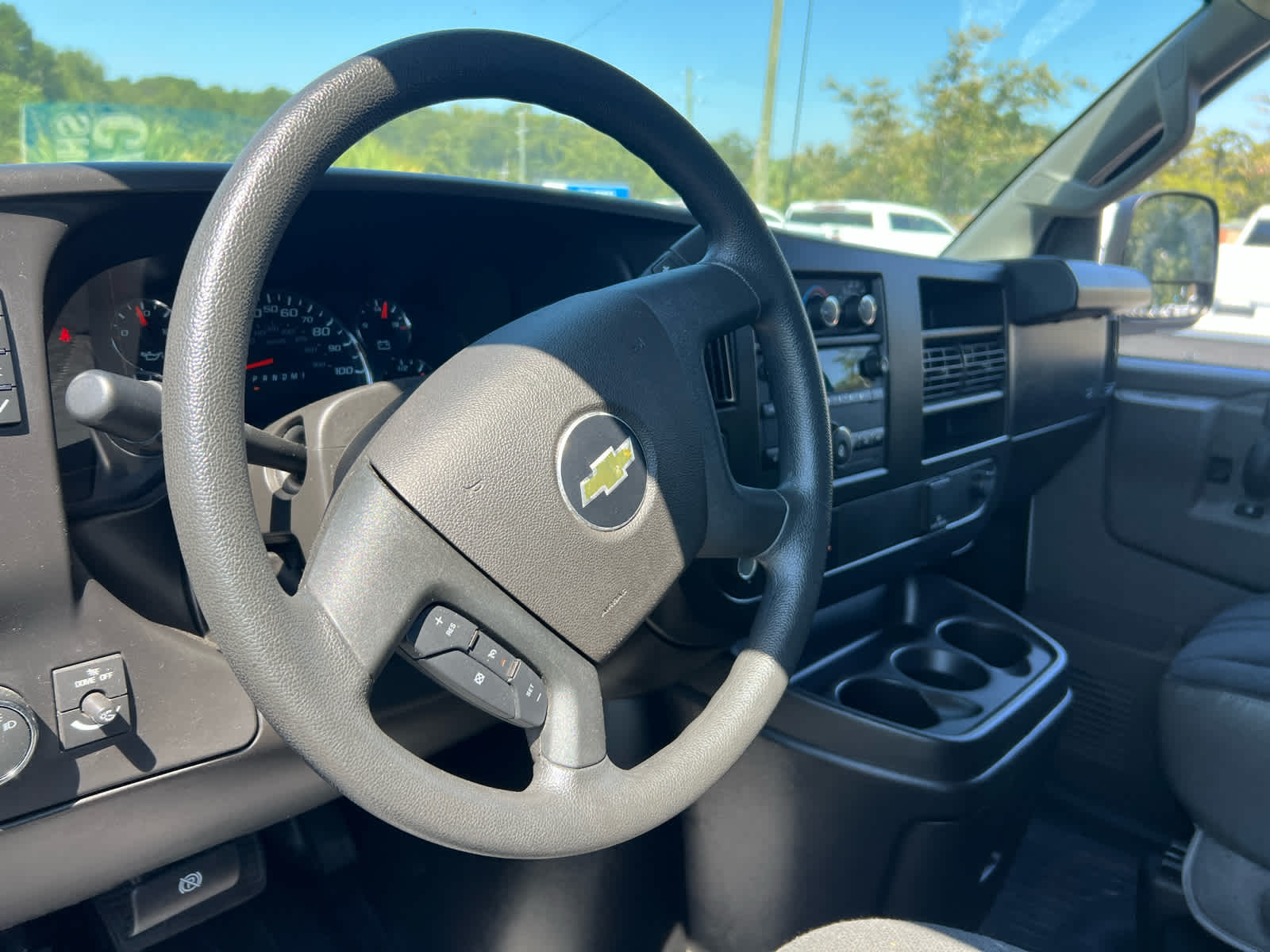 2023 Chevrolet Express Cargo 2500 photo 18