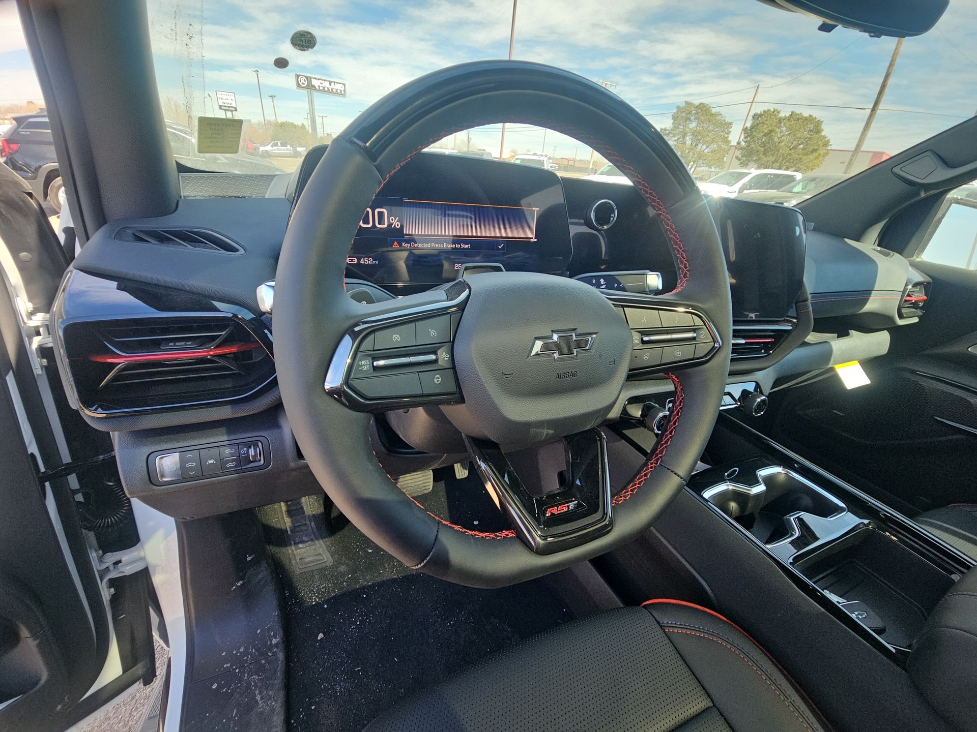 2024 Chevrolet Silverado EV RST photo 32