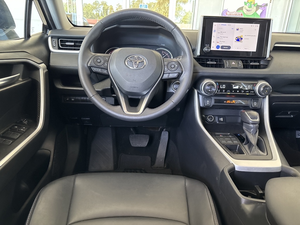 2024 Toyota RAV4 XLE Premium photo 21