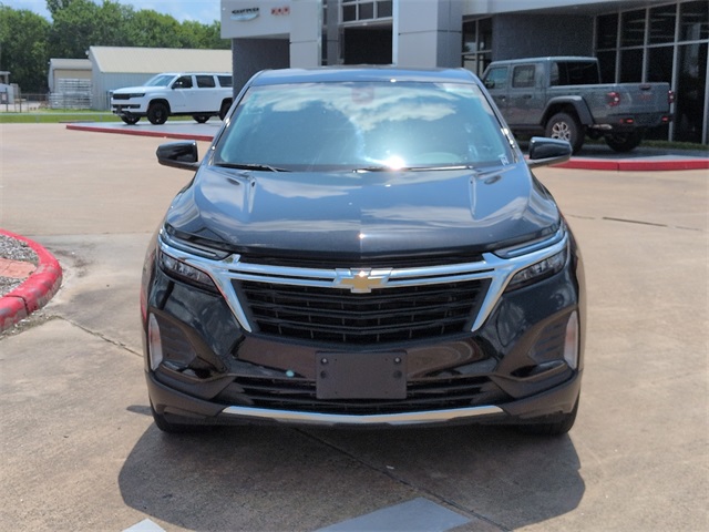Used 2022 Chevrolet Equinox LT with VIN 3GNAXUEV0NL308427 for sale in Bay City, TX