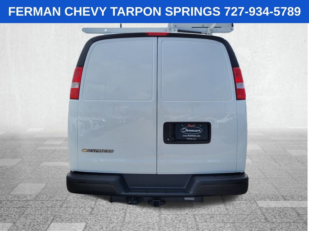 2025 Chevrolet Express Cargo 2500 photo 4