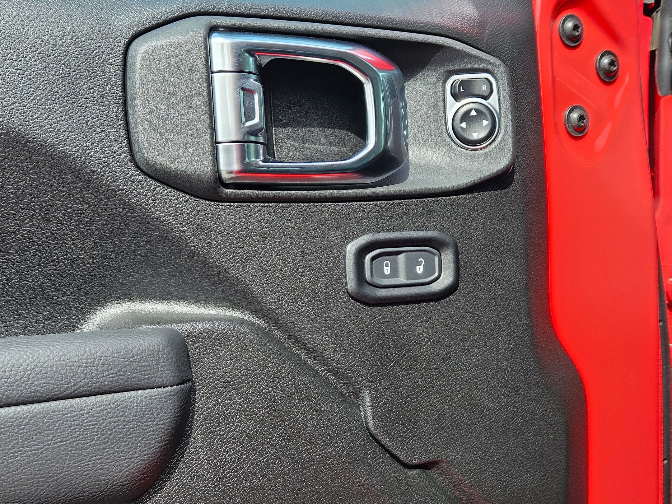 2025 Jeep Gladiator Sport S photo 17