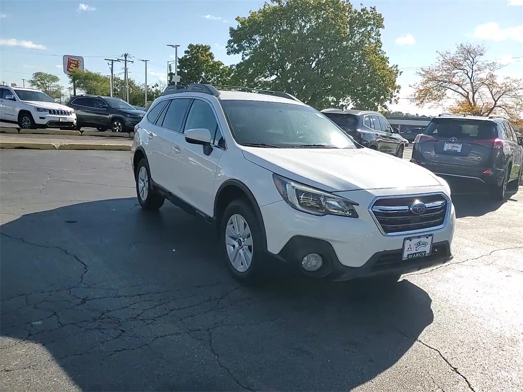 2018 Subaru Outback 2.5i Premium photo 4