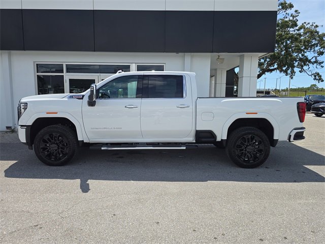 2025 Gmc Sierra HD Denali photo 3