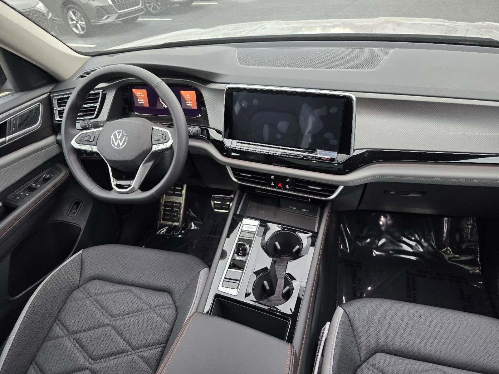 2025 Volkswagen Atlas Peak Edition photo 11