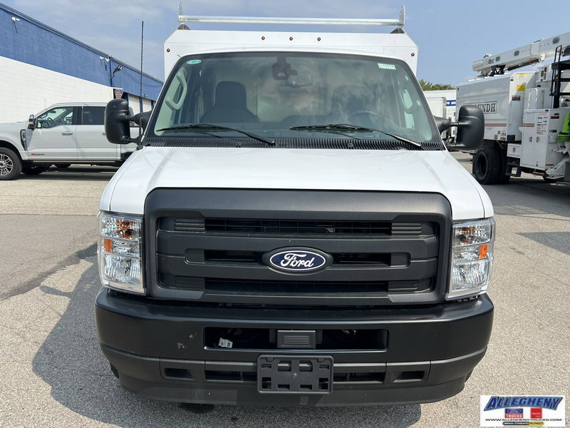 2026 Ford E-350 Base photo 3