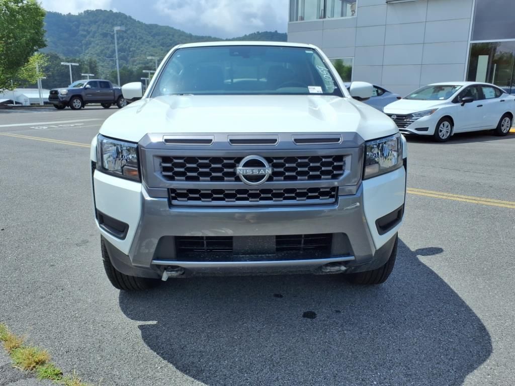2025 Nissan Frontier Crew Cab SV photo 8