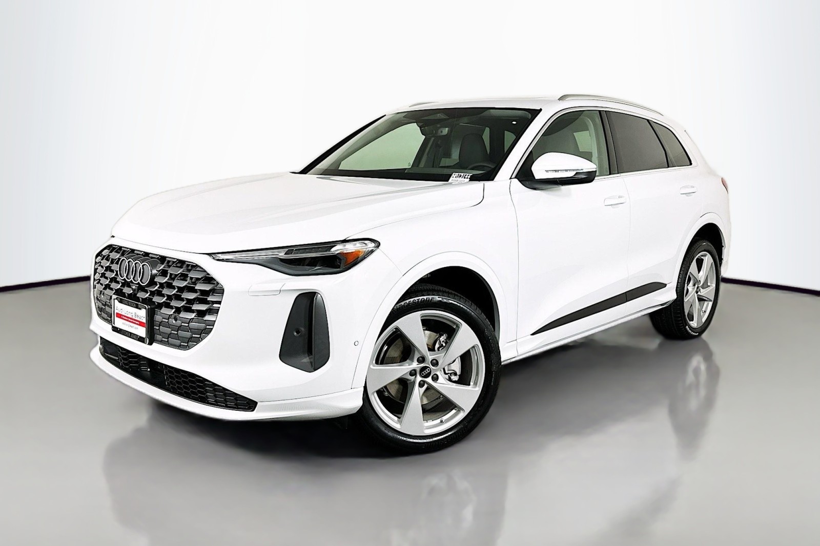 2025 Audi New Q5 Premium Plus's photo