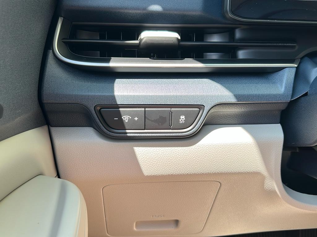 2026 Kia Carnival EX photo 24