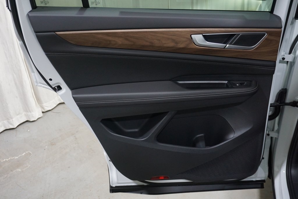 2025 Volkswagen Atlas SE photo 30