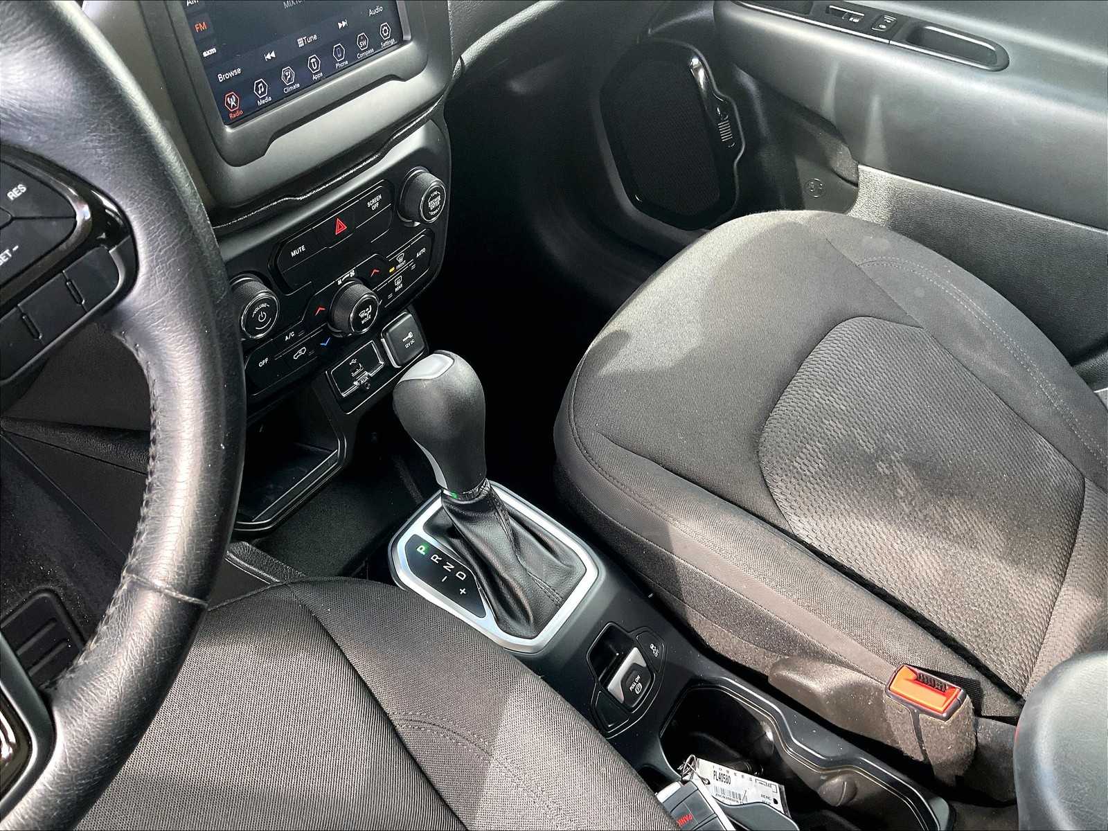 2020 Jeep Renegade Altitude photo 20