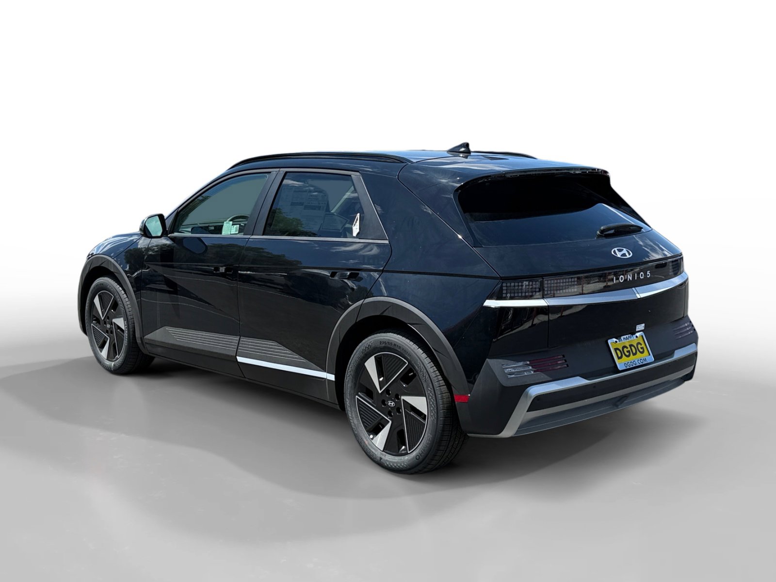 2025 Hyundai Ioniq 5 SEL photo 3