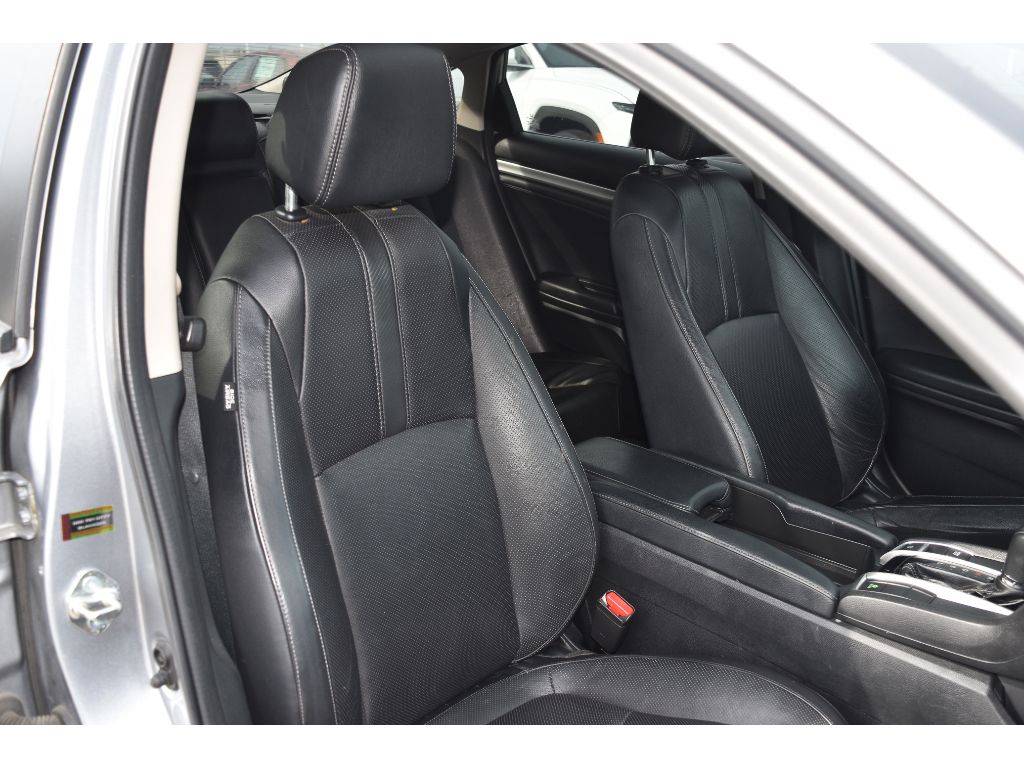 2017 Honda Civic EX-L photo 28