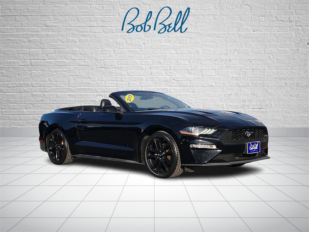 2019 Ford Mustang EcoBoost Premium's photo