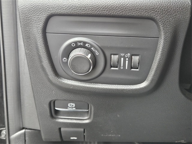 2023 Jeep Grand Cherokee Altitude photo 30