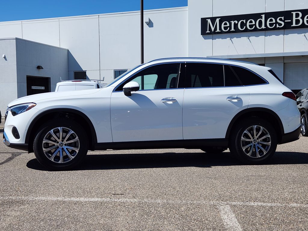 2026 Mercedes Benz GLC 300 4MATIC photo 5
