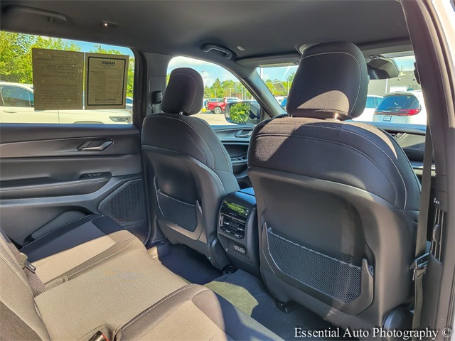 2024 JEEP GRAND CHEROKEE L - Image 27