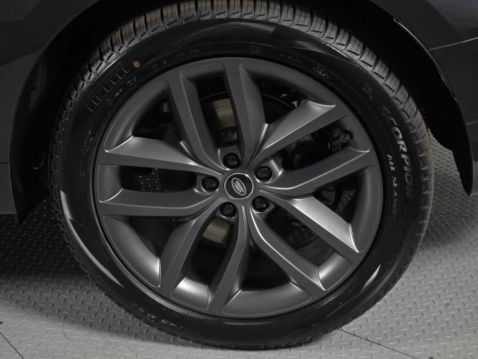 2025 Land Rover Range Rover Sport SE photo 9