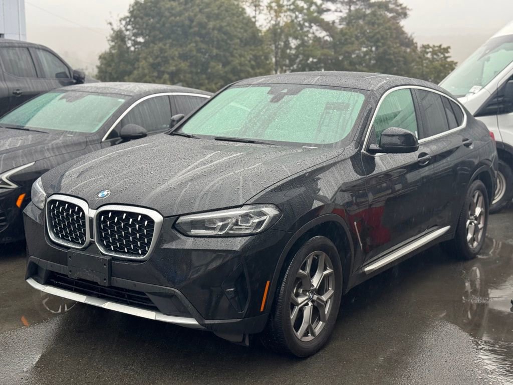 2023 BMW X4 30i's photo
