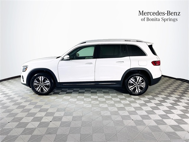 2025 Mercedes Benz GLB 250 photo 4