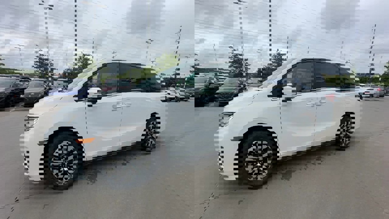 2026 Honda Odyssey EX-L photo 4