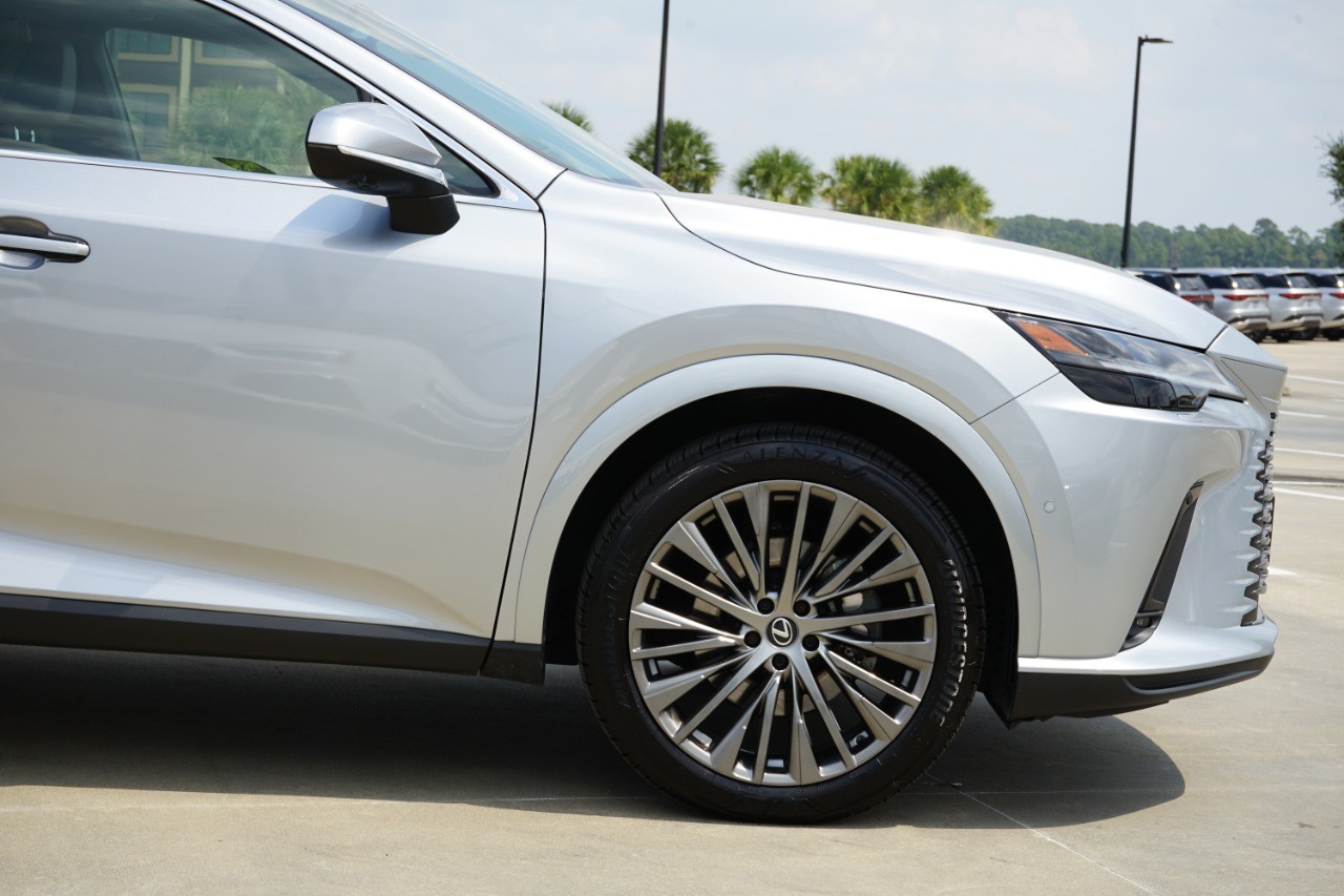2023 Lexus RX 350h Luxury photo 5