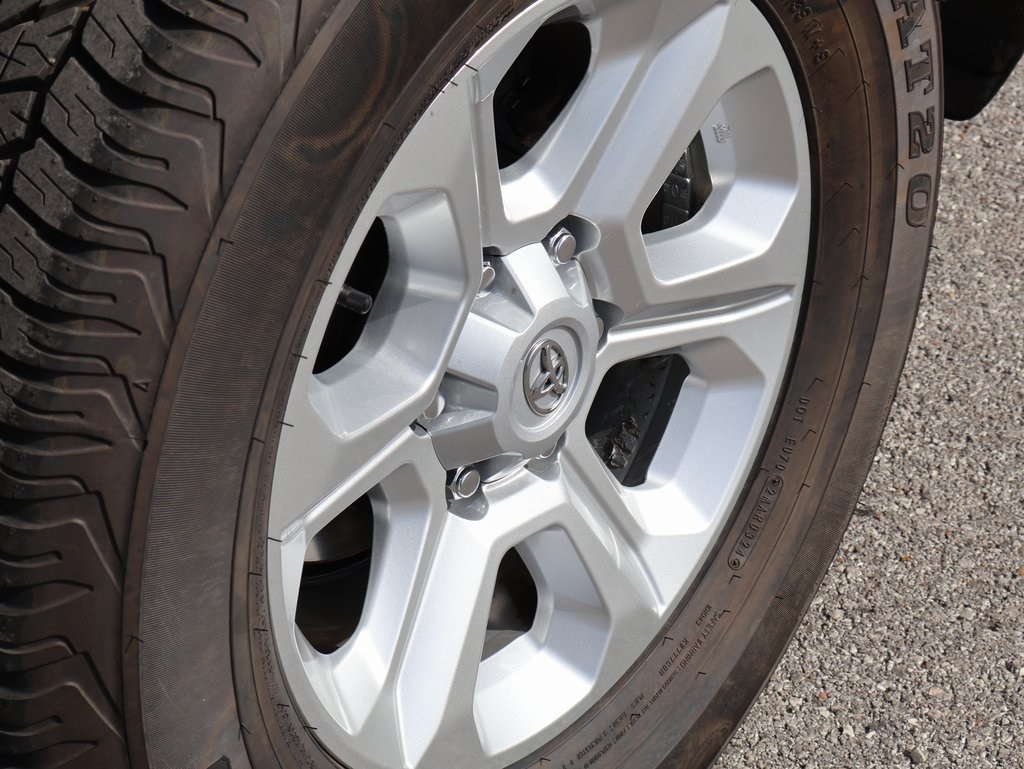 2024 Toyota 4Runner SR5 photo 36