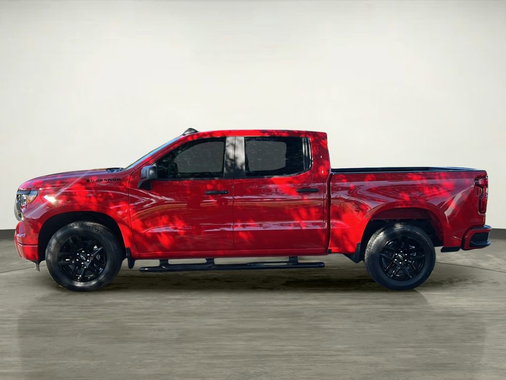 2023 Chevrolet Silverado 1500 Custom photo 3