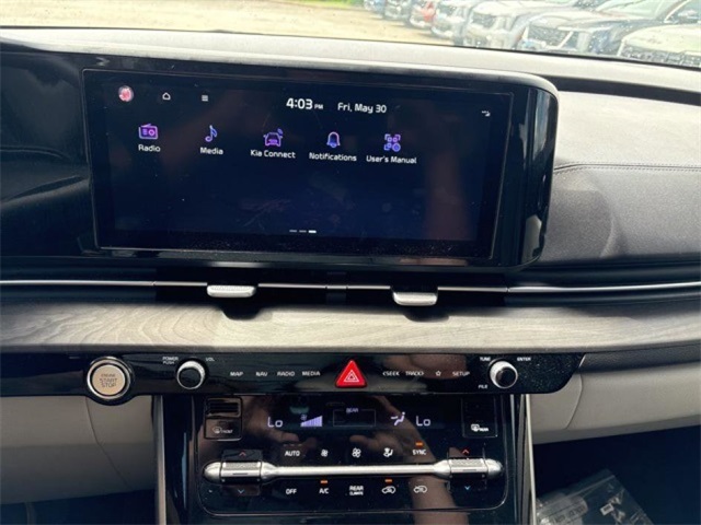 2023 Kia Carnival EX photo 15