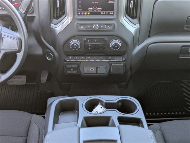 2025 Chevrolet Silverado 2500HD Custom photo 18