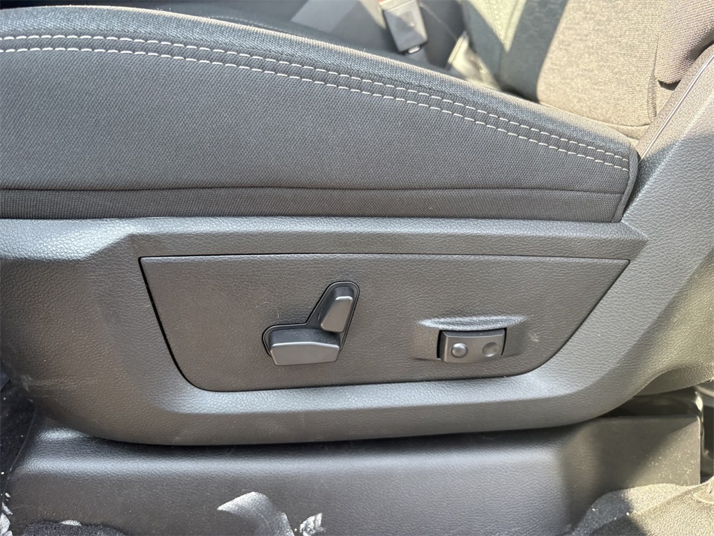 2026 Ram 2500 Big Horn photo 13