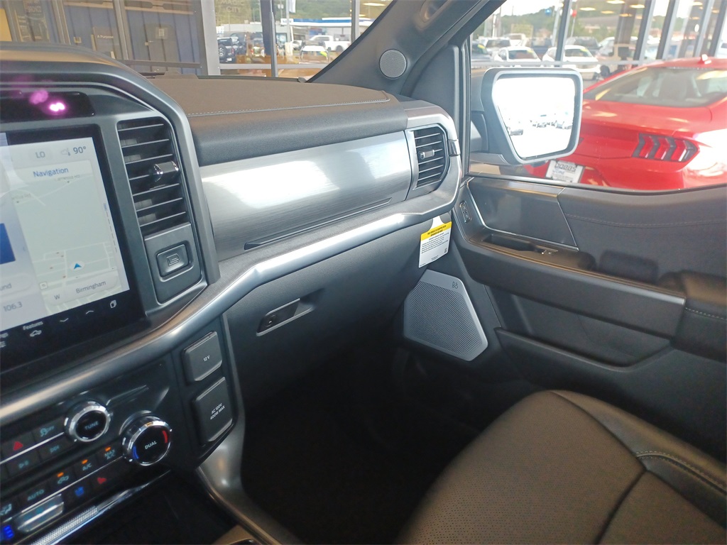 2025 Ford F-150 Lariat photo 31
