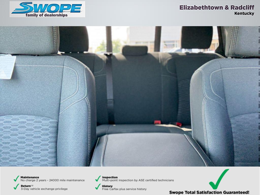 2025 Ram 2500 Tradesman photo 2