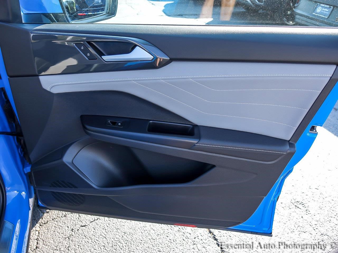 2024 VOLKSWAGEN TAOS - Image 26