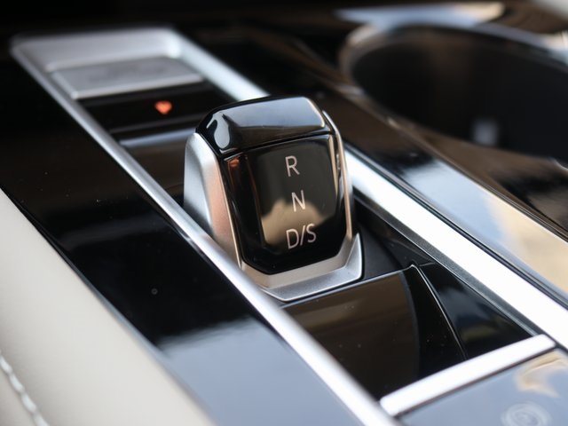 2026 Volkswagen Atlas SE Technology photo 17