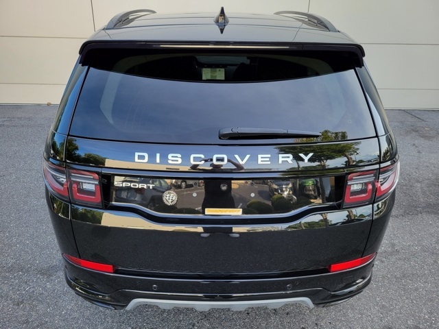 2024 Land Rover Discovery Sport S photo 4