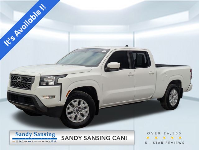 2022 Nissan Frontier SV's photo