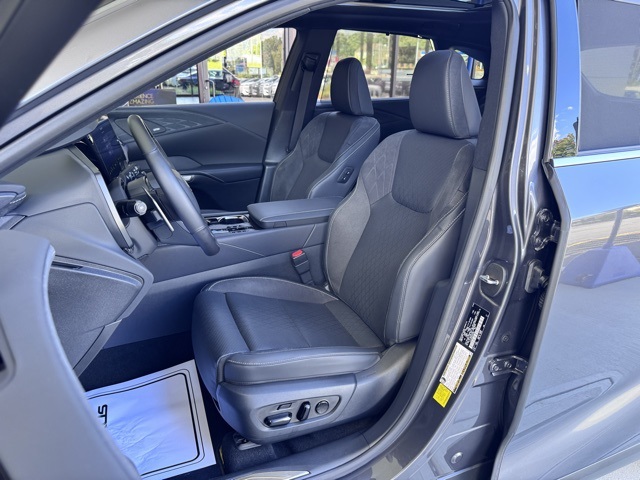 2025 Lexus RX 450h+ Luxury photo 15