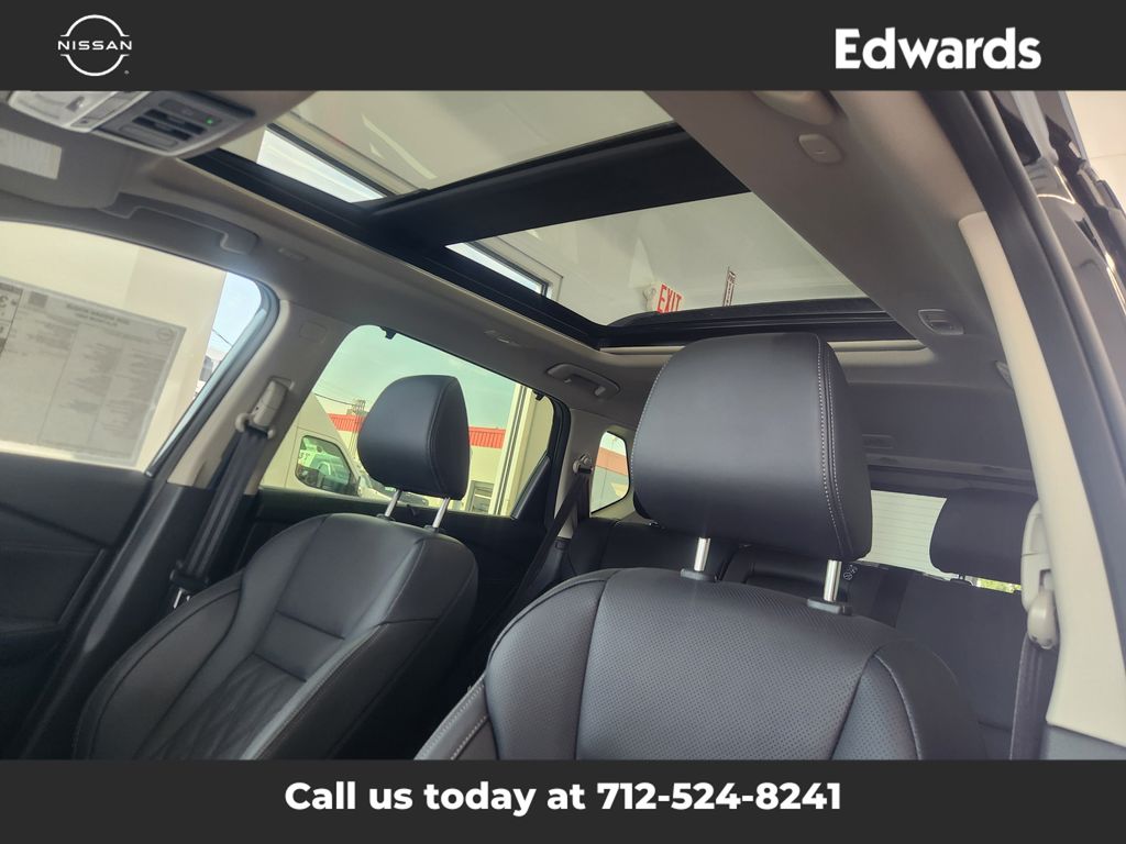 2026 Nissan Rogue Platinum photo 22
