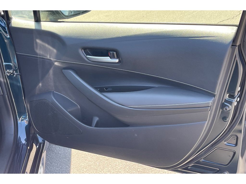 2022 Toyota Corolla SE photo 18