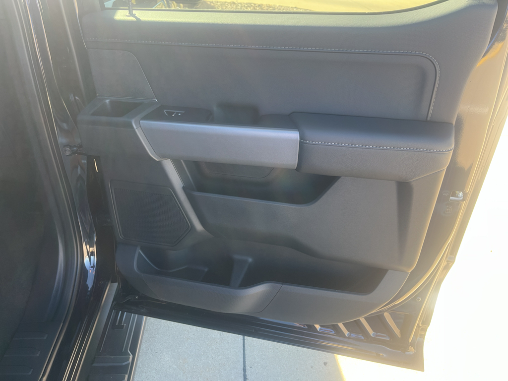 2025 Ford F-150 XLT photo 31