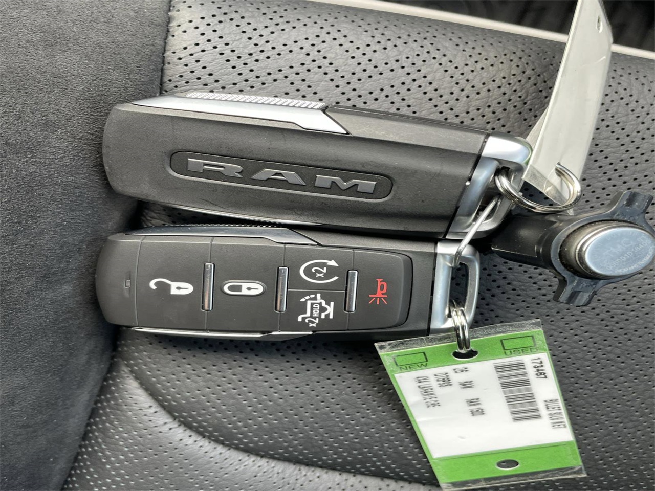 2026 Ram 1500 Laramie photo 27