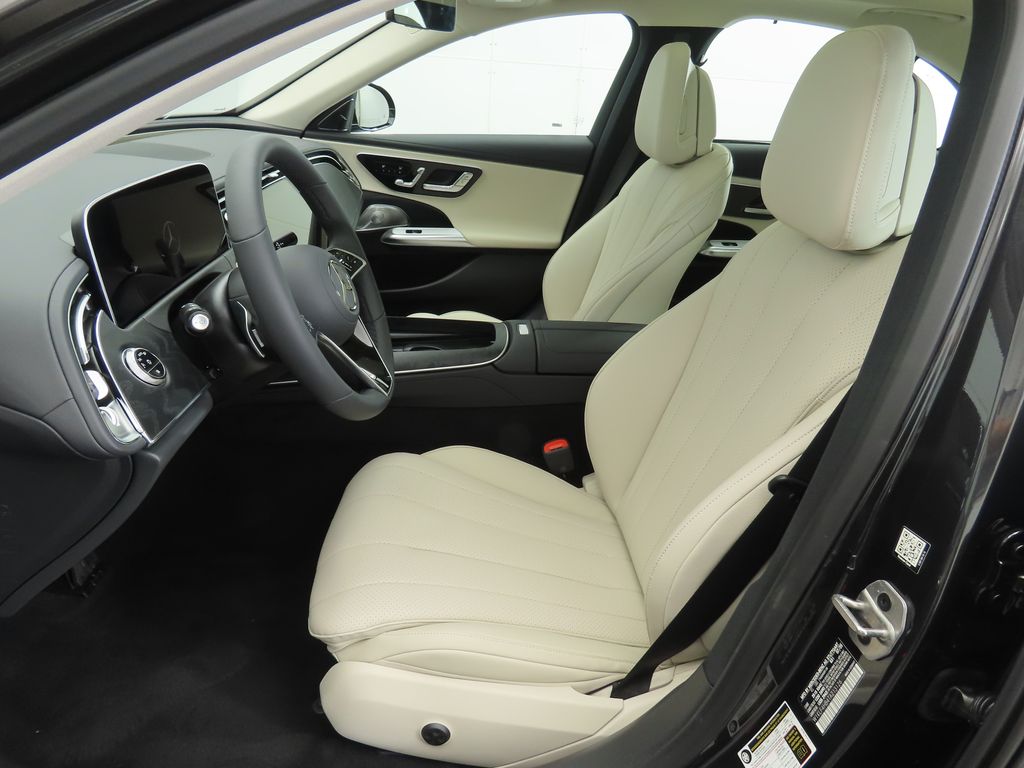 2026 Mercedes Benz E 350 4MATIC photo 16