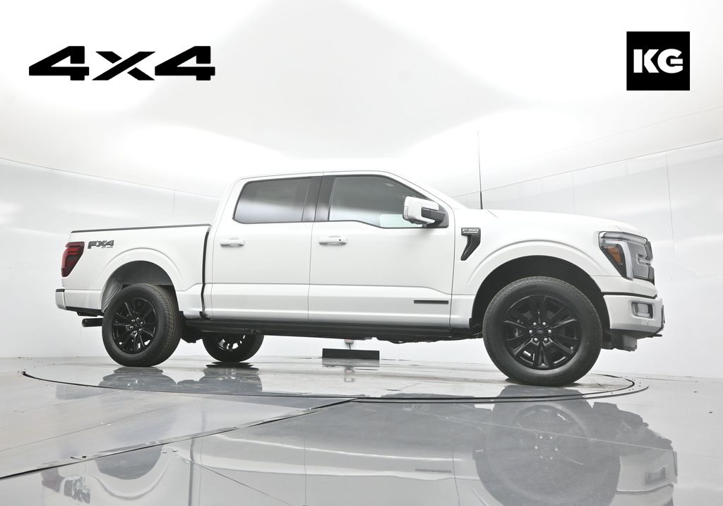 2025 Ford F-150 Platinum's photo