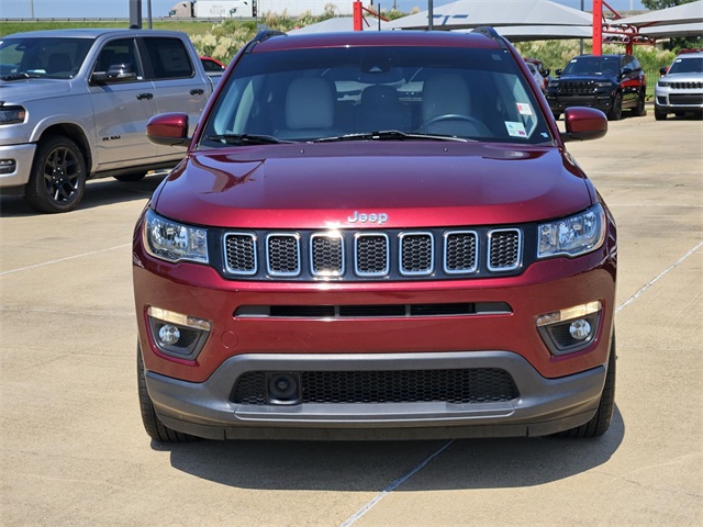 2020 Jeep Compass Latitude photo 2