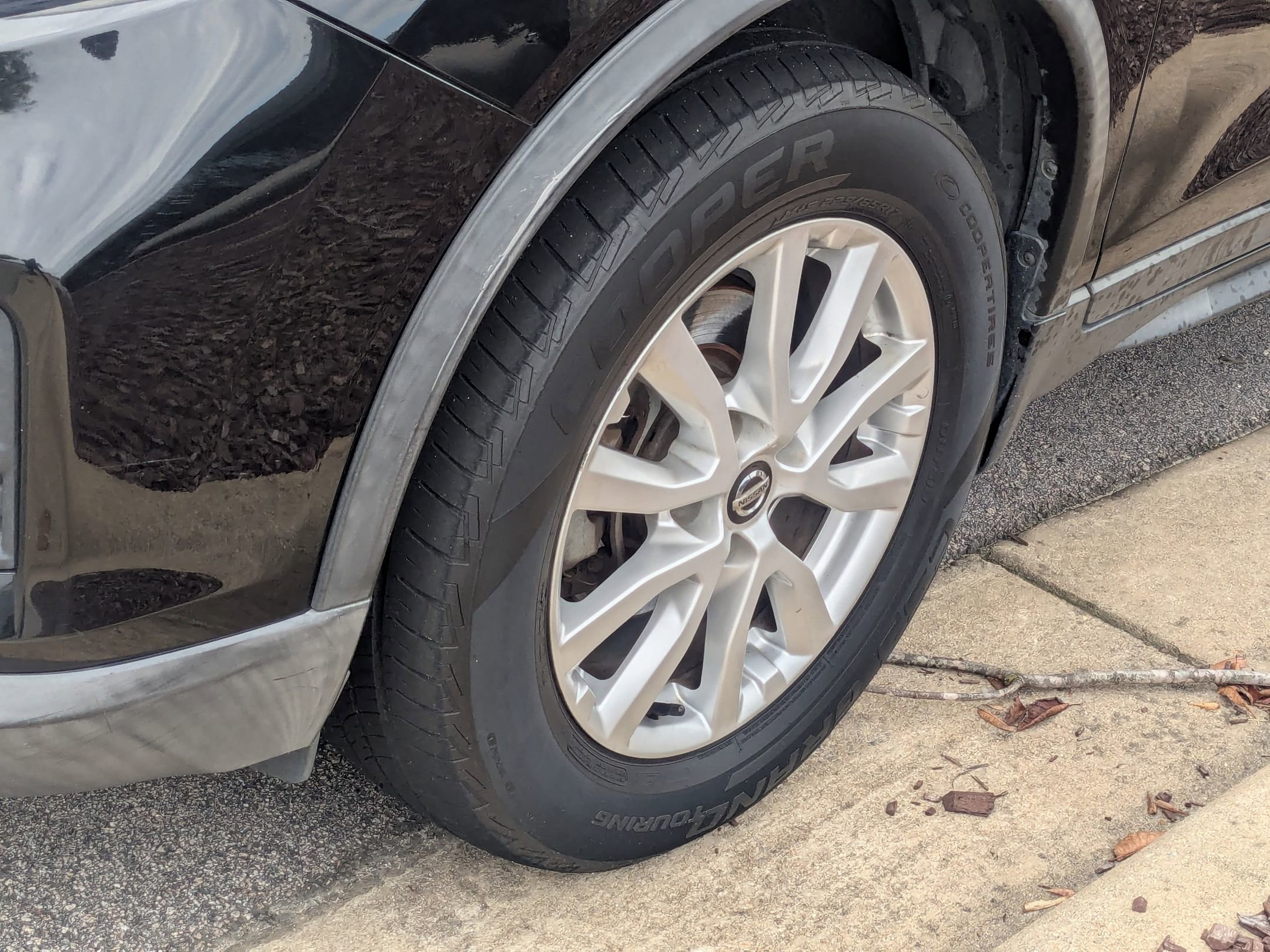 2018 Nissan Rogue SV photo 5