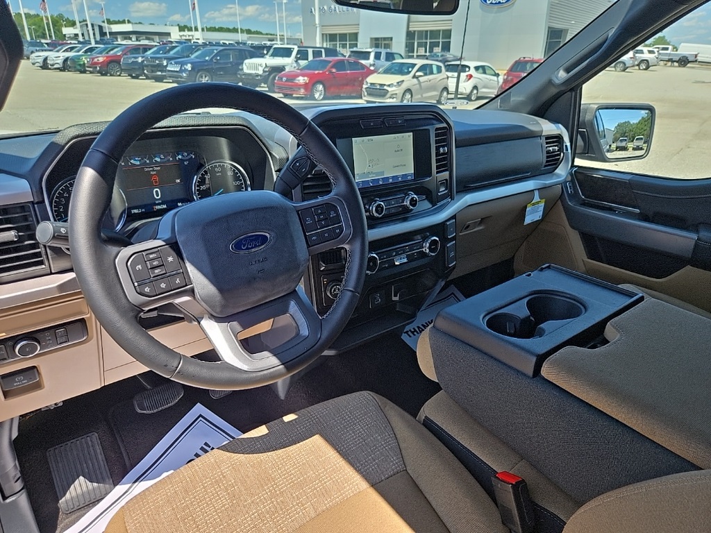2023 Ford F-150 XLT photo 10