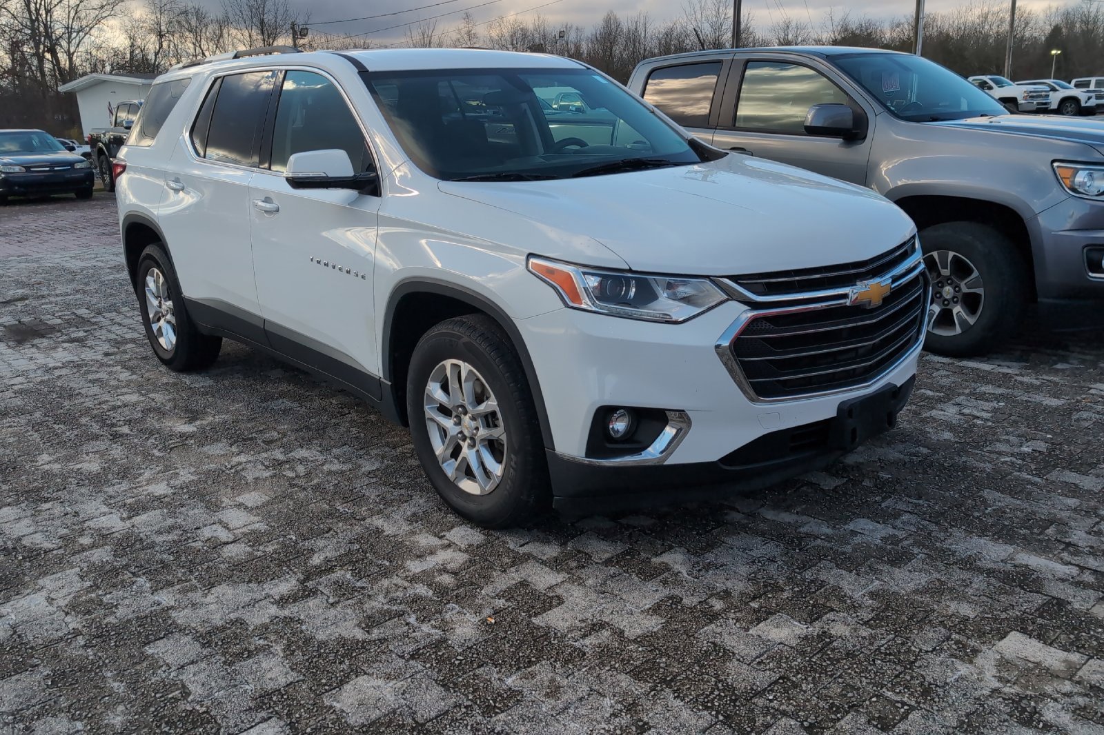 2018 Chevrolet Traverse Cloth photo 2