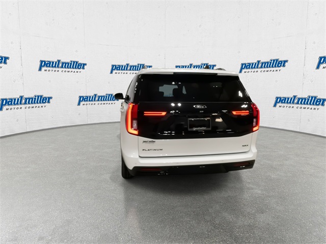 2025 Ford Expedition Platinum MAX photo 2